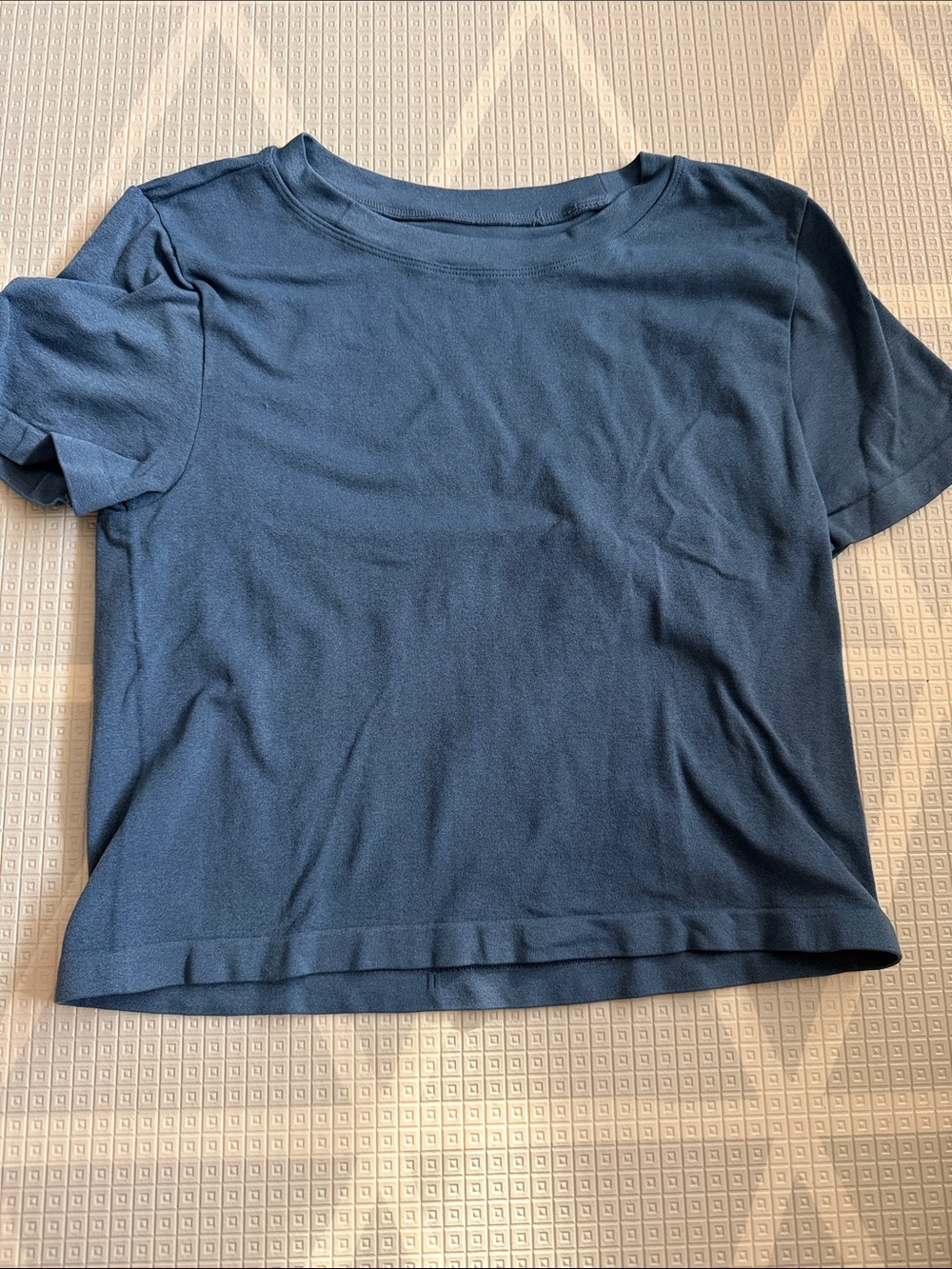 Eye Candy Navy Short Sleeve Crewneck Tee. Size L/ XL